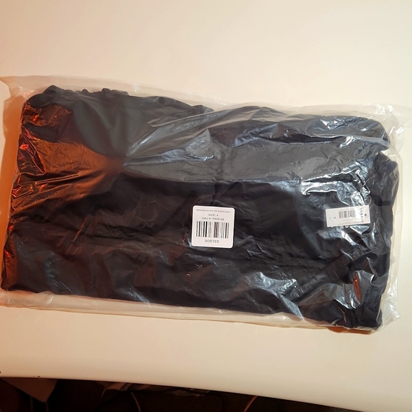 ❤️NWT VINTAGE TORRID WIRELESS RUCHED SWIMSUIT - CAP SLEEVES - TUMMY CONTROL PLUS - Picture 8 of 16